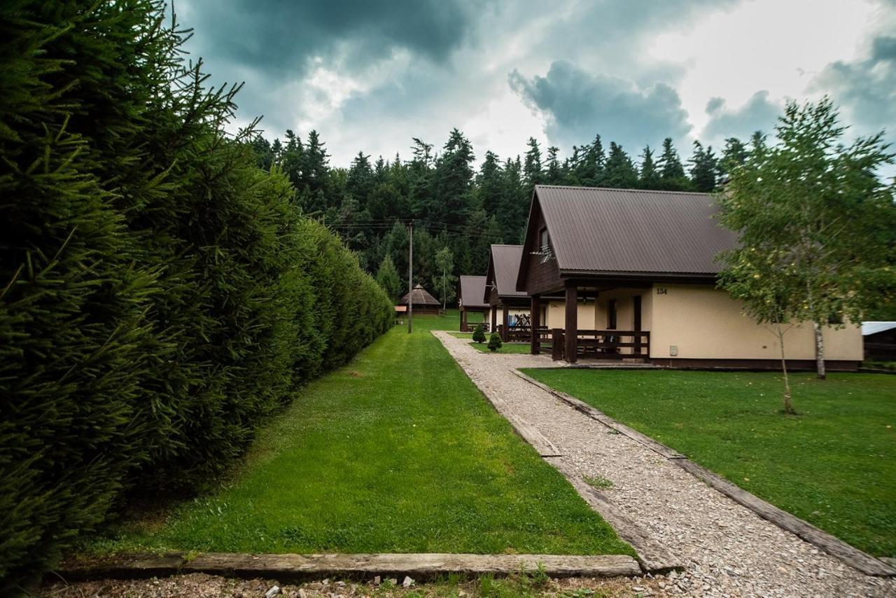 Domki Pod Lasem Lesko Exteriér fotografie